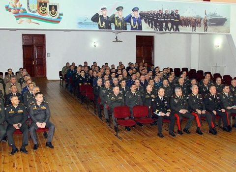 Müdafiə nazirinin müavini müşavirə keçirdi – FOTO