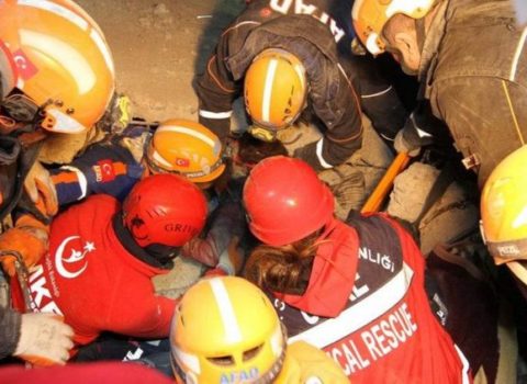 Türkiyədə zəlzələ qurbanlarının sayı 35 nəfərə çatdı