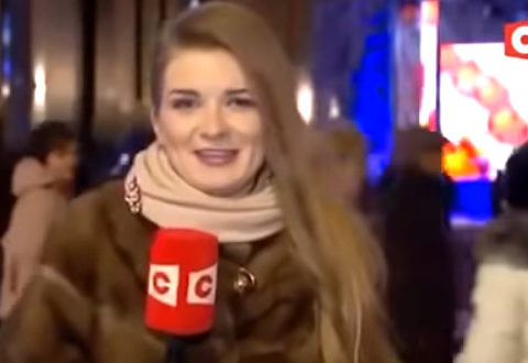 Jurnalist qız canlı efirə sərxoş çıxdı – Video