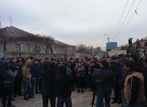 Gürcüstanda azərbaycanlılar yaşayan kəndin sakinləri etiraz aksiyası keçirib