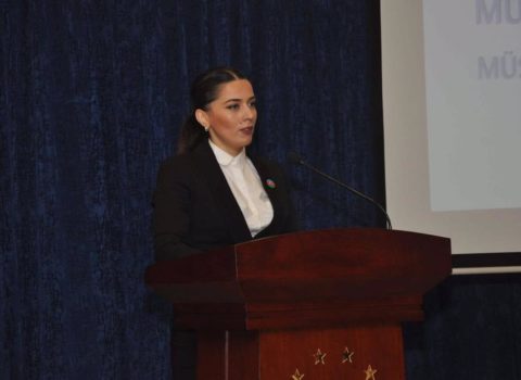 Çində yaşayan azərbaycanlı ailə: Azərbaycanlı qadın Çində təhsil alan övladından narahatdır