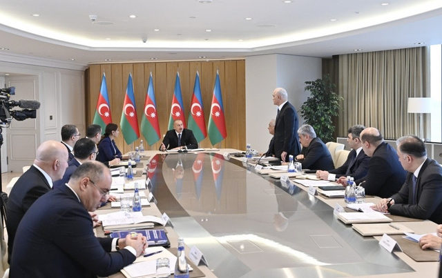 Azərbaycan ərazisi ilə yük avtomobillərinin keçidinə sərf olunan vaxt 2 dəfə azalacaq Azərbaycan ərazisi ilə yük avtomobillərinin keçidinə sərf olunan vaxt 2 dəfə azalacaq
