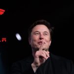 Elon Maskın sərvəti rekord həddə yüksəldi: O, tarixdə ilk insandır ki… 
