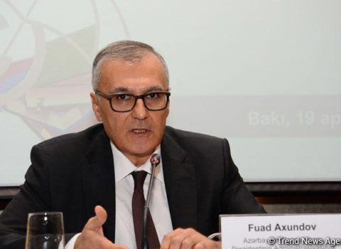 PA rəsmisindən ermənipərəst Zatulinə dərs – Rusiya oxucuları bundan danışır