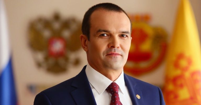 Putin İqnatyevi bu videosundan sonra vəzifəsindən göndərdi Putin İqnatyevi bu videosundan sonra vəzifəsindən göndərdi