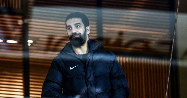 Arda Turandan “Qalatasaray” AÇIQLAMASI Arda Turandan “Qalatasaray” AÇIQLAMASI