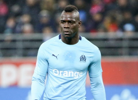 İrqçi şüarlara məruz qalan Balotelli “Latsio” azarkeşlərinə səsləndi