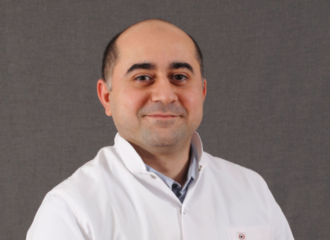 Bakıda həkim əməliyyat zamanı yaşlı xəstəni vurdu – ŞOK İTTİHAM + FOTO