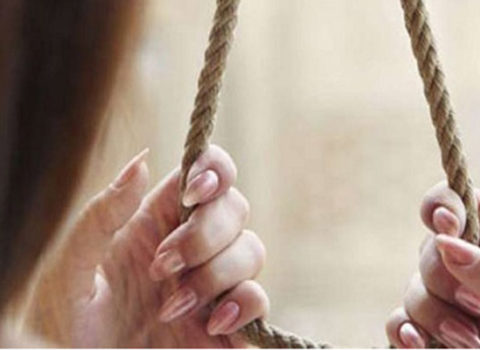26 yaşlı qadın evinin hamamında asılı vəziyyətdə tapıldı