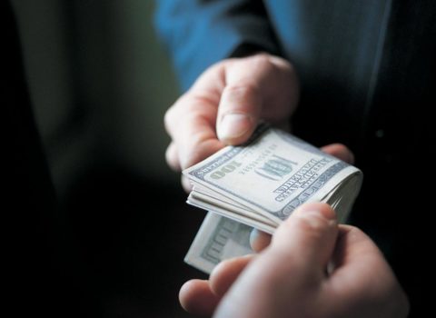 “Universitet lisenziyasından məhrum edilə bilər” – Rektorun rüşvət alması qalmaqala səbəb oldu