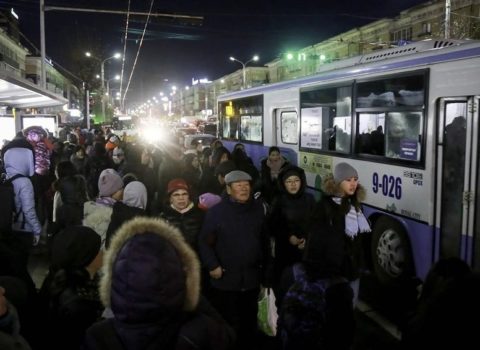 Bu ölkə Çindən 300 vətəndaşını avtobusla qaytardı