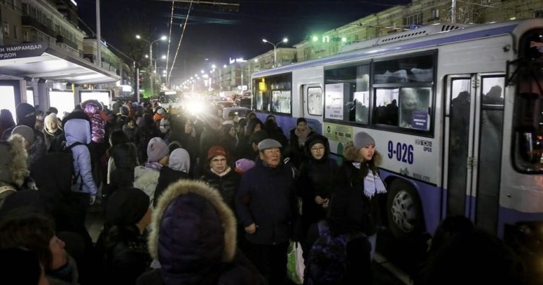 Bu ölkə Çindən 300 vətəndaşını avtobusla qaytardı Bu ölkə Çindən 300 vətəndaşını avtobusla qaytardı