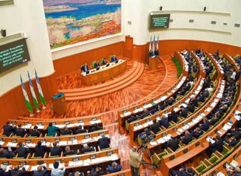 Özbəkistan hökuməti istefa verdi