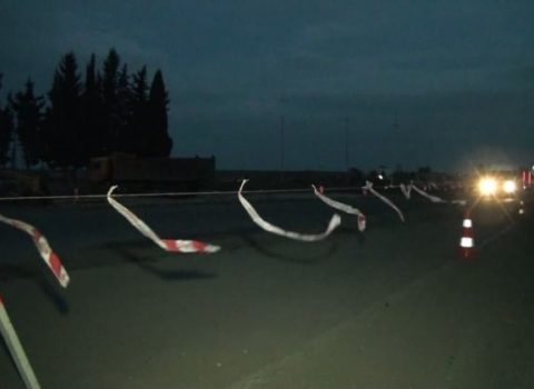 Tovuzda yol çəkənləri elektrik cərəyanı vurdu – FOTO