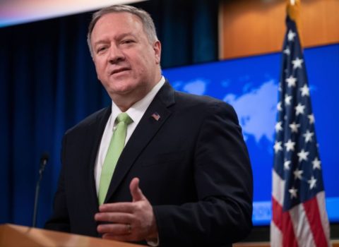 Pompeo: “Trampın impiçment məsələsinə görə ifadə versəm, xoşbəxt olaram”