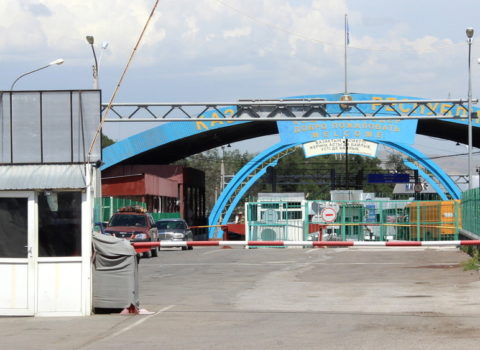 Vətəndaşlar sərhədçilərdən şikayət edirlər – Özbəklərdən ittiham