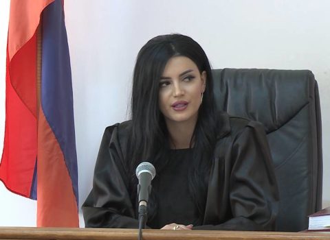Erməni qadın hakimə sui-qəsd – İrəvanda güllə səsləri – FOTO