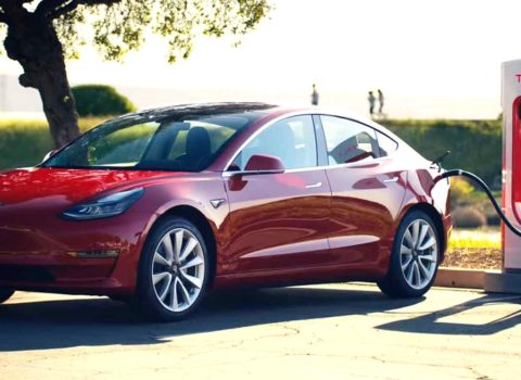 “Tesla” maşınları daha bir özəlliyə sahib olacaq