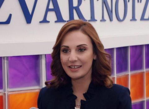 Bu ölkənin gənclər və idman naziri erməni qadın təyin edildi