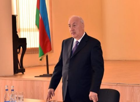 Zakir Fərəcov gözlənilmədən şəhər məktəblərində olub