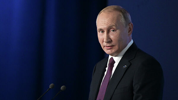 Putin Rusiya proqramçılarını ölkənin üstünlüyü adlandırdı Putin Rusiya proqramçılarını ölkənin üstünlüyü adlandırdı