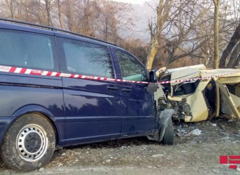 Daha bir dəhşətli qəza xəbəri Şirvandan gəldi – ölən və xəsarət alan var – FOTO