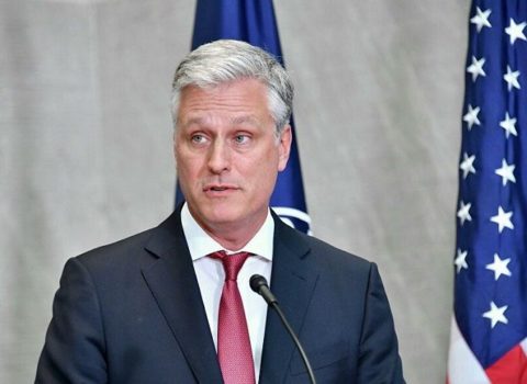 Trampın köməkçisi: “Çin ABŞ-ın kömək təklifini hələ də qəbul etməyib”