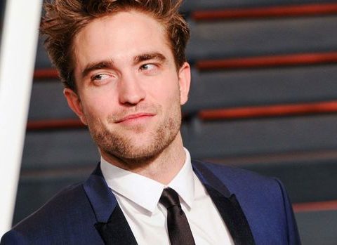 Robert Pattinson dünyanın ən yaraşıqlı adamı seçildi