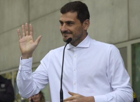 İker Kasilyas karyerasını bitirdi