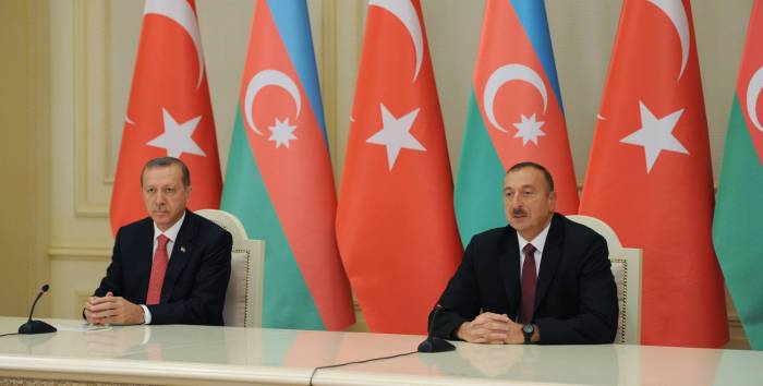 Azərbaycan Prezidenti: “Bir-birimizə arxayıq, bir-birimizə dayağıq” Azərbaycan Prezidenti: “Bir-birimizə arxayıq, bir-birimizə dayağıq”