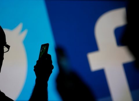 “Facebook” və “Twitter” Rusiyada cərimələndi
