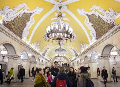 Moskva əhalisi qorxu içində: məhkəmə, vağzal binaları və metro stansiyaları minalanıb?