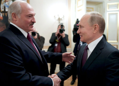 Lukaşenko Soçidə Putinlə tet-a-tet danışığının məğzini açıqladı
