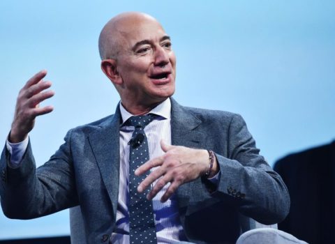 Bezos “Amazon” şirkətinin səhmlərini 1,74 milyard dollara satdı