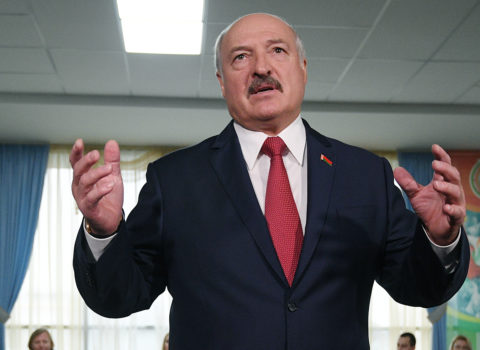 Şəkər zavodlarının bütün direktorları saxlanılıb – Lukaşenko