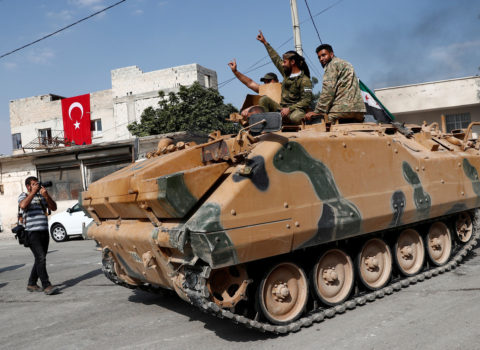 Türkiyənin hərbi texnikaları Suriya sərhədini keçdi