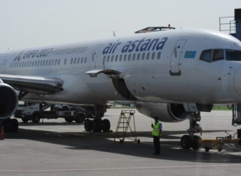 Bakı-Almatı aviareysi bu səbəbdən təxirə salınıb