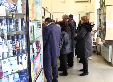 Ermənistan paytaxtında əhali arasında ciddi TƏŞVİŞ – Apteklərdə növbələr…