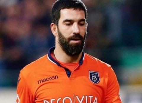 Arda Turan zəlzələ qurbanları üçün dünyaya çağırış etdi