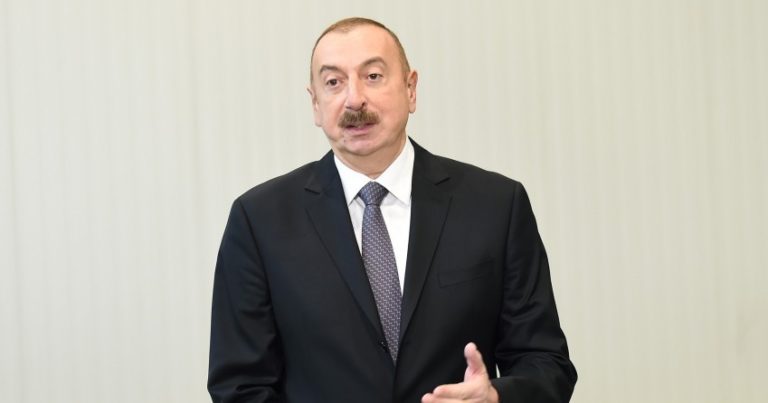 Prezident: “Külək enerjisi stansiyalarından bir neçəsi Xəzər dənizində qurula bilər” Prezident: “Külək enerjisi stansiyalarından bir neçəsi Xəzər dənizində qurula bilər”