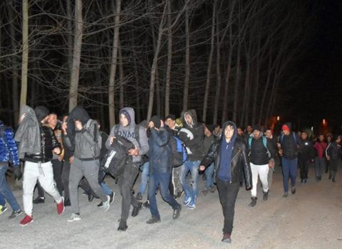 Türk əhalisi ayağa qalxdı – Yaralı əsgərlərə kömək üçün xəstəxanalara axın oldu