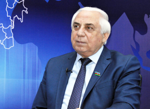 Hadi Rəcəbli Milli Məclisdəki kabinetini boşaltdı