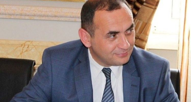 Deputat seçilən rektor istefa verəcək? Deputat seçilən rektor istefa verəcək?