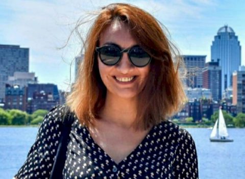 Müəllimdən Təhsil Nazirliyinə müraciət: “Tutdurun hamımızı, daha bizi söyməsinlər…“