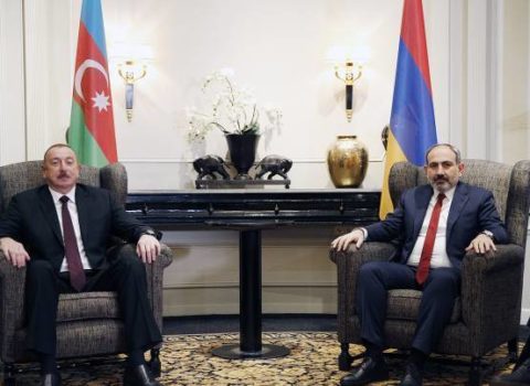 İlham Əliyev Paşinyanla 45 dəqiqə Qarabağı müzakirə edəcək
