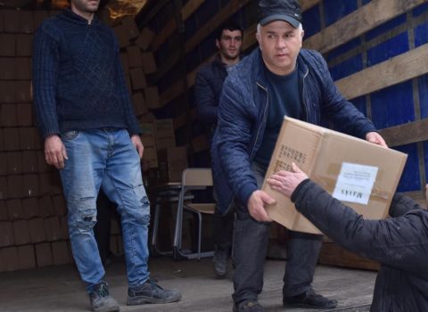 Sumqayıt koronavirusla mübarizə üçün Çinə yardım göndərdi – FOTO