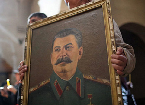 Stalinin nəticəsi həyat yoldaşı ilə birlikdə yoxa çıxdı