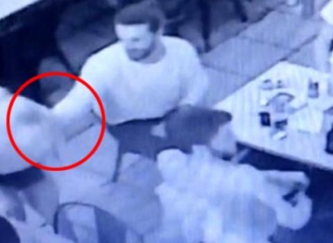 Tanınmış model ofisiant qadına təcavüz etdi – FOTO
