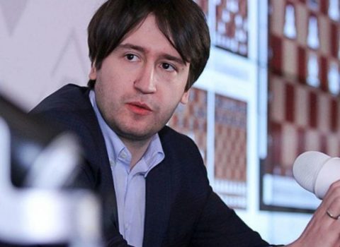 Teymur Rəcəbov: “Bütün dünya bizə gülür”