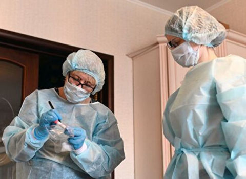 Səhiyyə: Koronavirus abort və doğuş zamanı ana ölümü riskini artırır